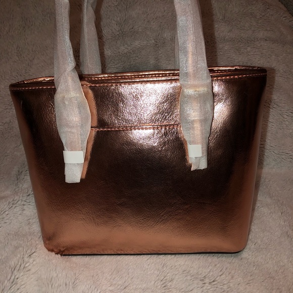 Michael Kors Metallic Primrose Dual Wear Tote - Picture 8 of 15